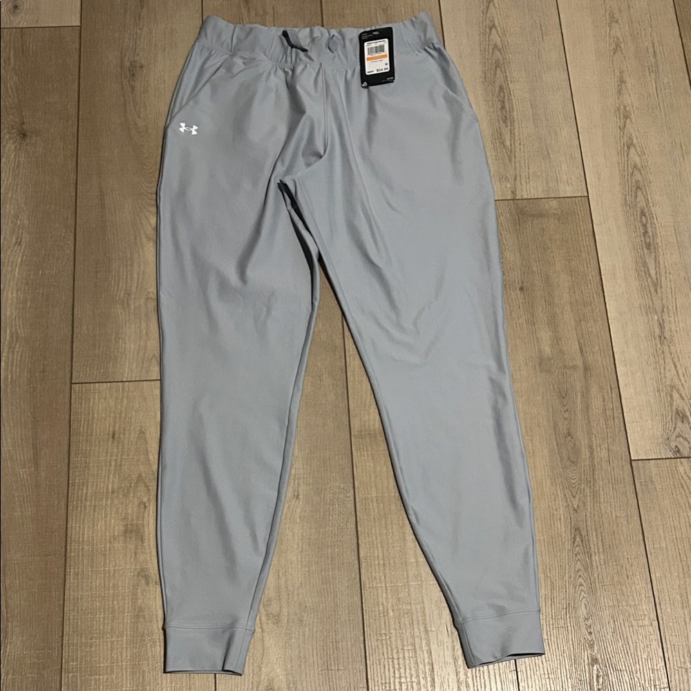 Under Armour Women’s Light Gray Athletic Jogger Pants